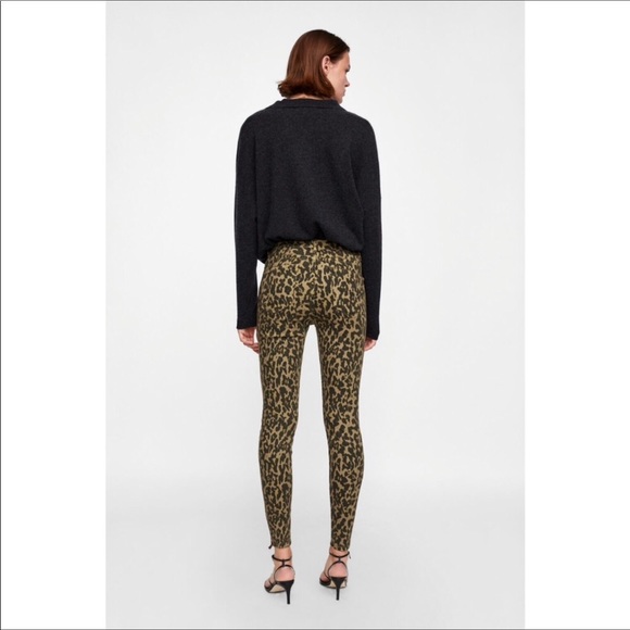 “NWT” Zara Mid Rise Skinnies - Picture 4 of 6